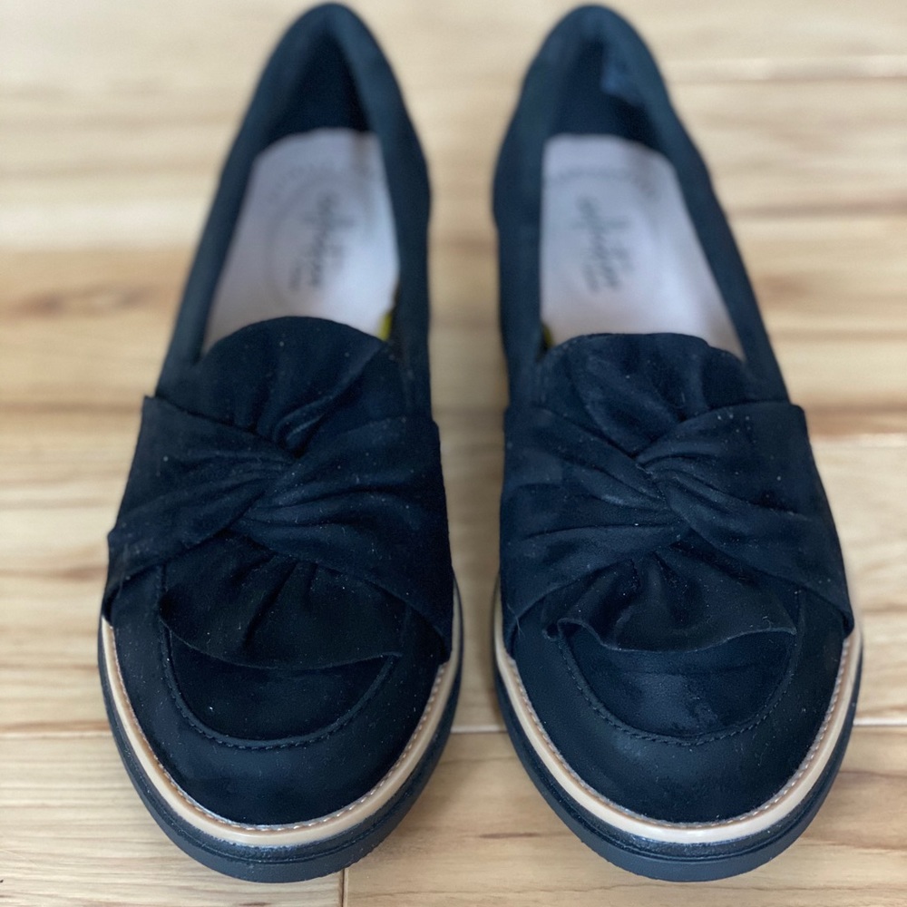 Clark’s Microsuede Loafers Size 7